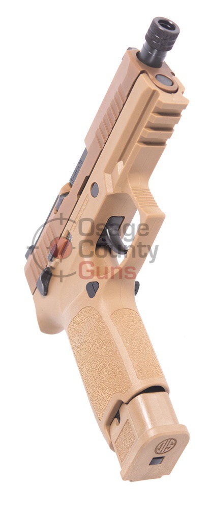 P320-Custom-TB-TC519033-03.jpg