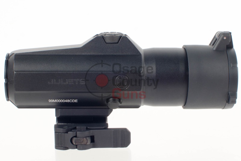 SOJ61001-03.jpg