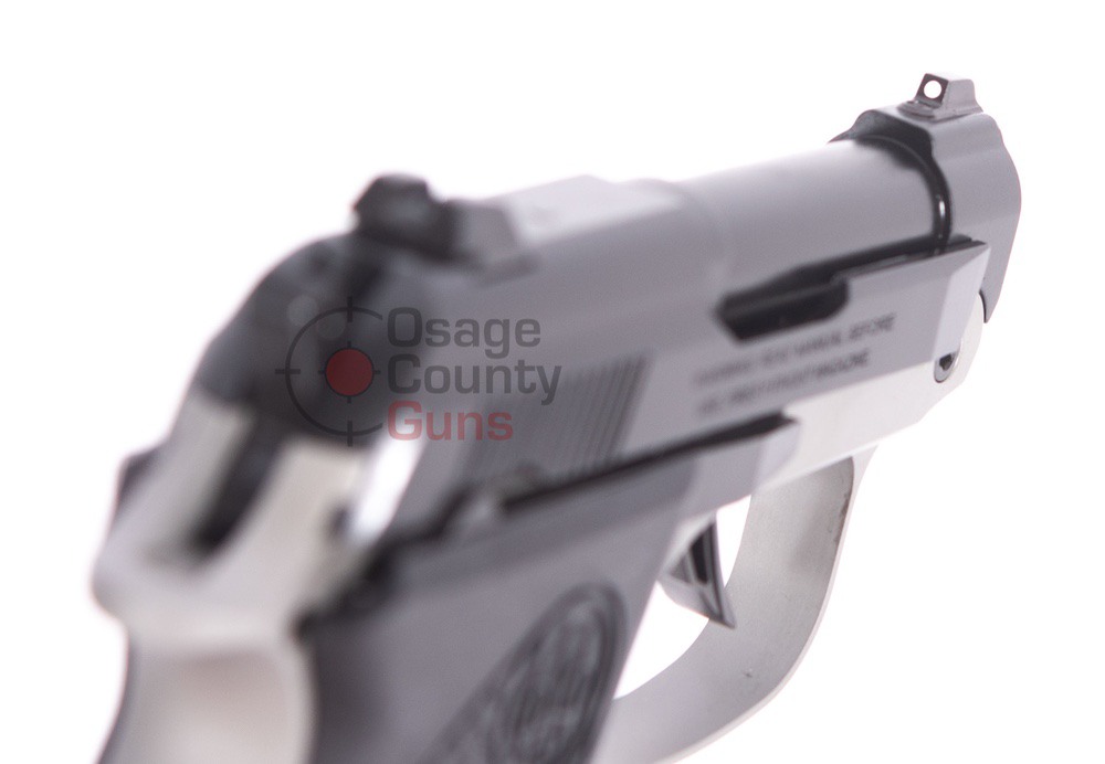J20X22R8-03.jpg