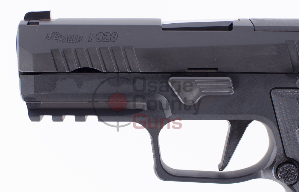 W320AXGCA-9-BXR3-R2-03.jpg