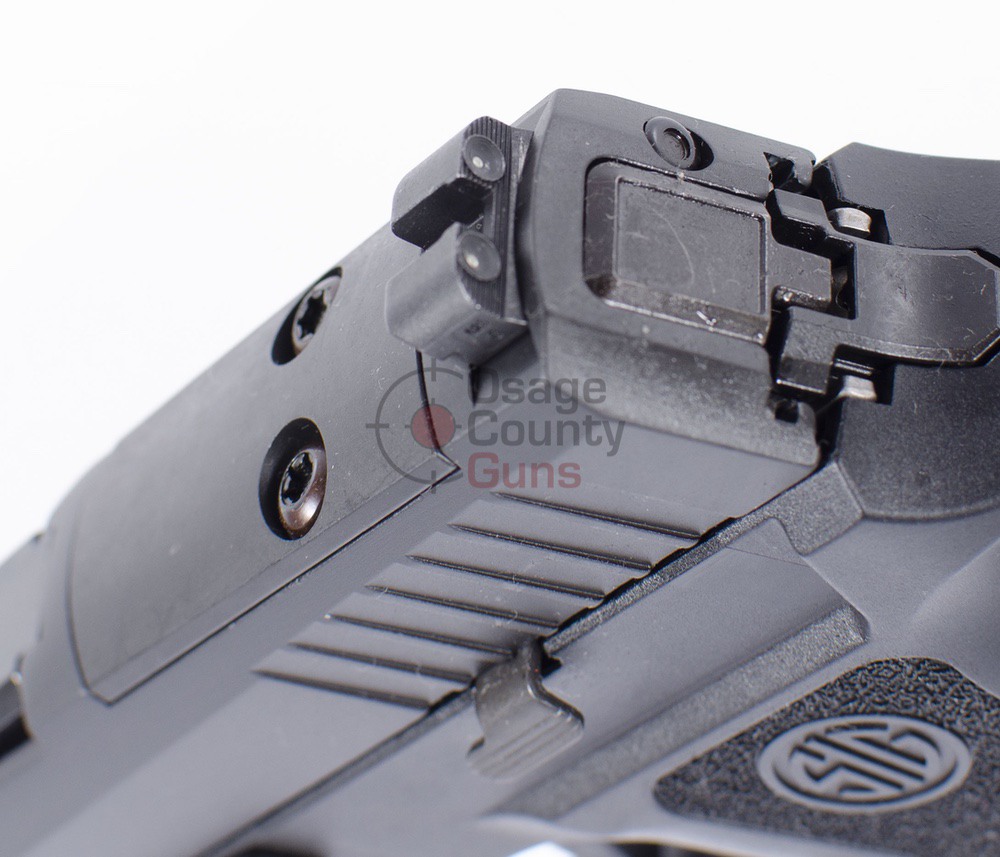 320XF-9-BXR3P-R2-10-09.JPG