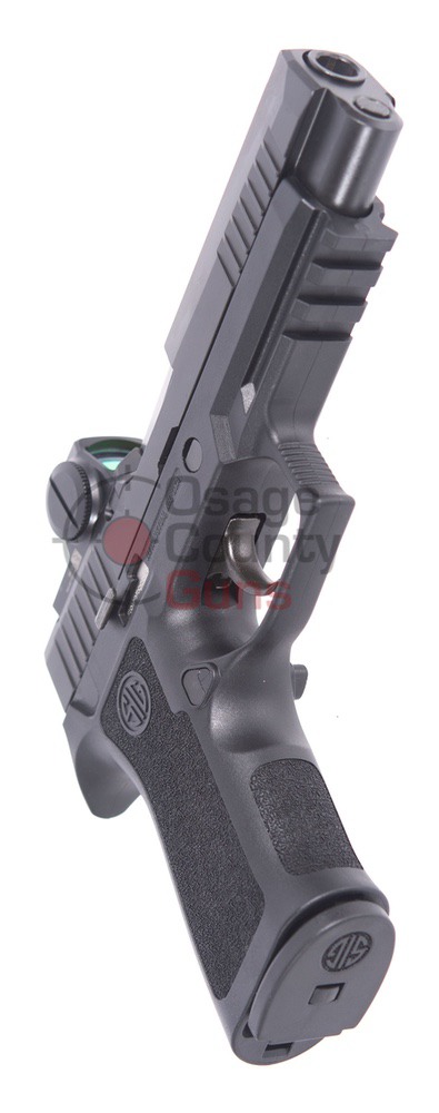 W320F-40-BXR3-PRO-RXX-03.jpg