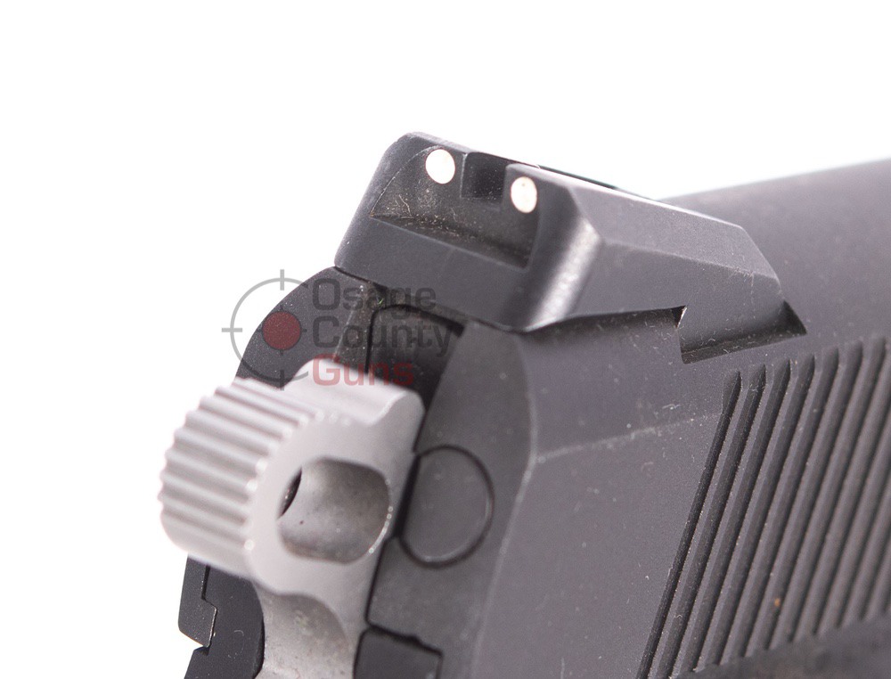 U-Colt-XE06023-09.jpg