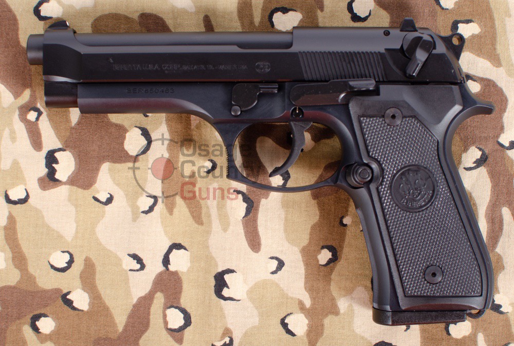 Beretta 92FS, 9mm, 4.9" BBL, 2 x 15 Rds